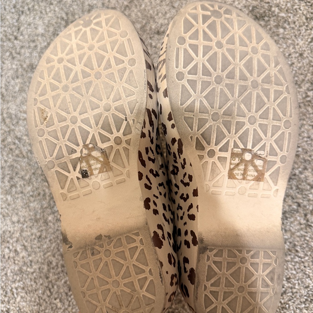 Yellow Box Leopard Print Slip-On Mules - Beige & Brown - Picture 2 of 2
